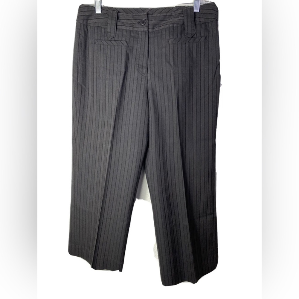 Sandro Sportwear .womens Pants Capri. Size 8 . Striped